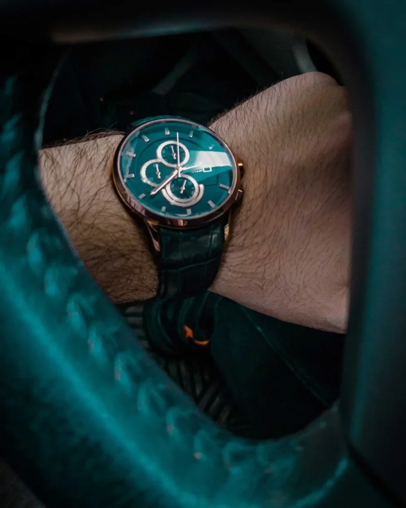 Discover Everyday Elegance with the Hourmark Watch